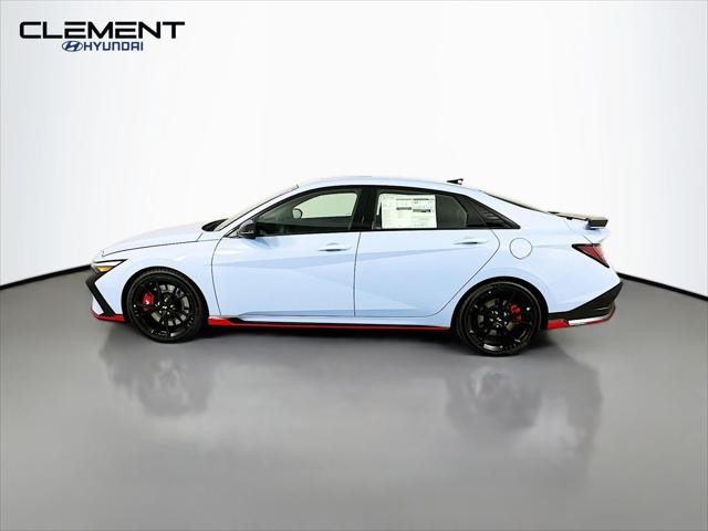 Hyundai Elantra N Vehicle Full-screen Gallery Image 4