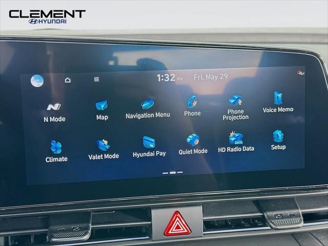 Hyundai Elantra N Vehicle Full-screen Gallery Image 17