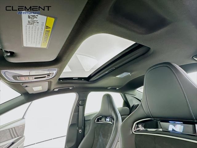 Hyundai Elantra N Vehicle Full-screen Gallery Image 22