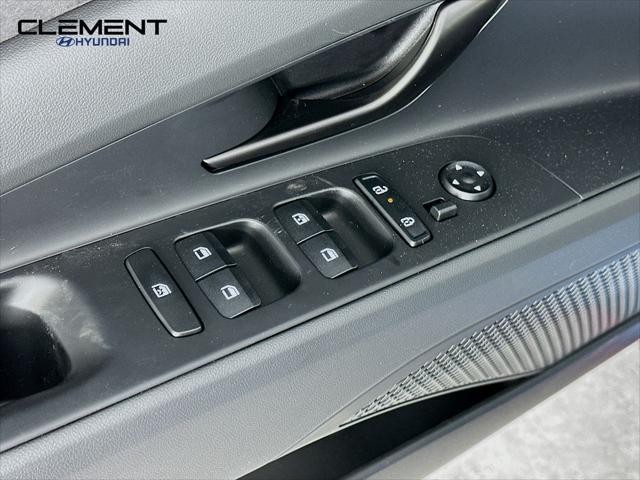 Hyundai Elantra N Vehicle Full-screen Gallery Image 24