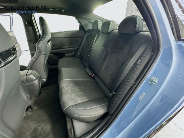 Hyundai Elantra N Vehicle Full-screen Gallery Image 29