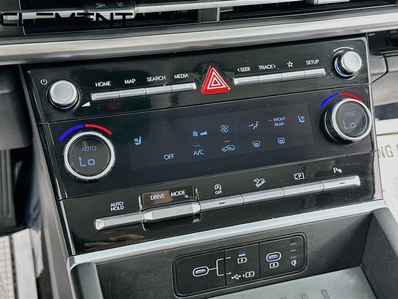 Hyundai Santa Fe Vehicle Image 22