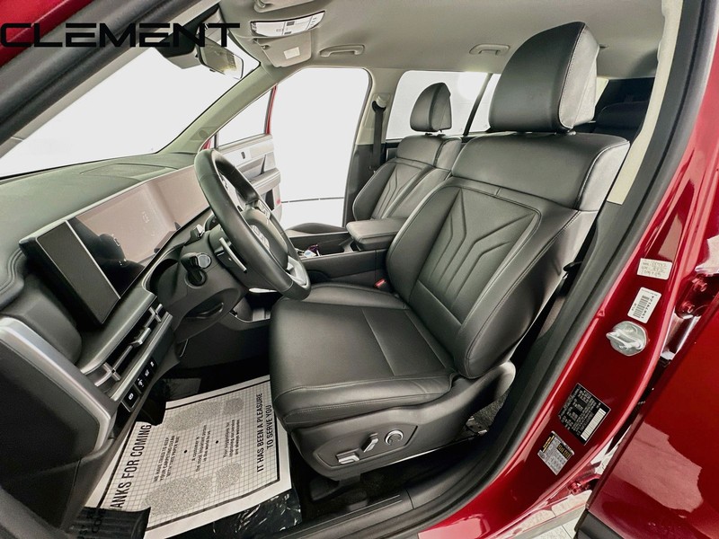 Hyundai Santa Fe Vehicle Image 29
