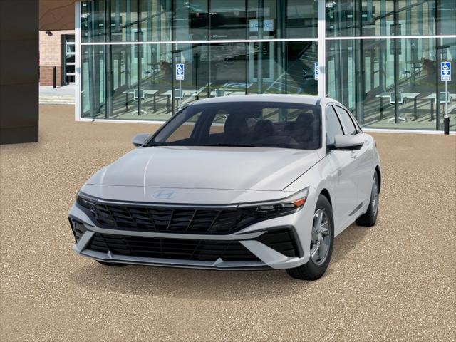 Hyundai Elantra Vehicle Full-screen Gallery Image 6