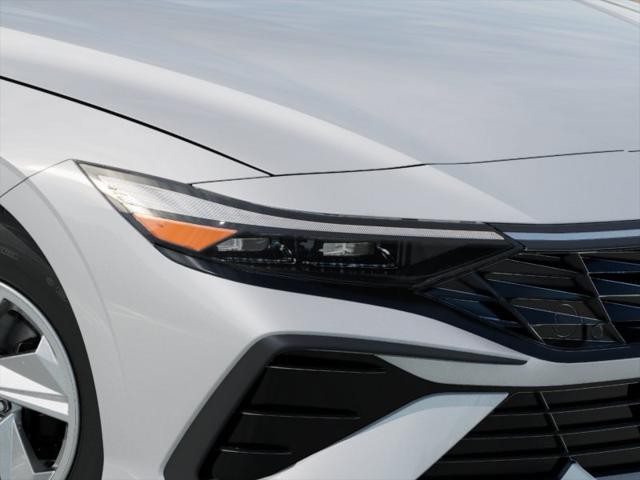 Hyundai Elantra Vehicle Full-screen Gallery Image 9