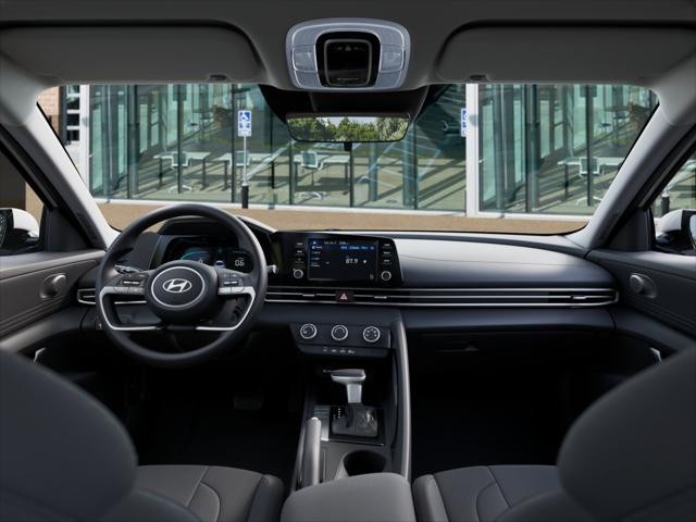 Hyundai Elantra Vehicle Full-screen Gallery Image 11
