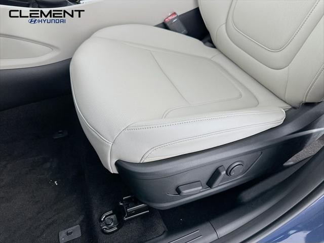 Hyundai Tucson Vehicle Full-screen Gallery Image 25