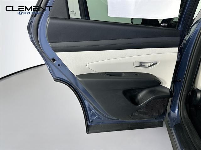 Hyundai Tucson Vehicle Full-screen Gallery Image 27