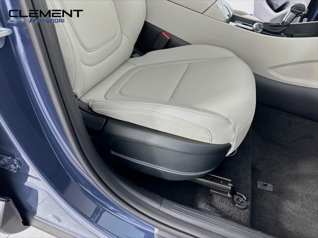 Hyundai Tucson Vehicle Full-screen Gallery Image 29