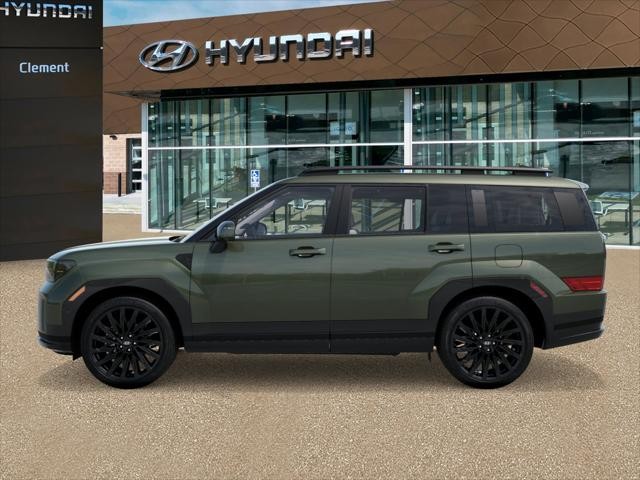 Hyundai Santa Fe Vehicle Full-screen Gallery Image 3