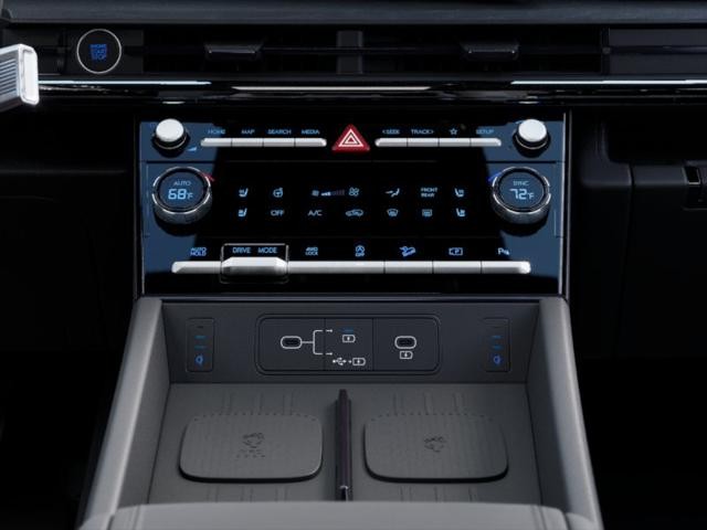 Hyundai Santa Fe Vehicle Full-screen Gallery Image 16