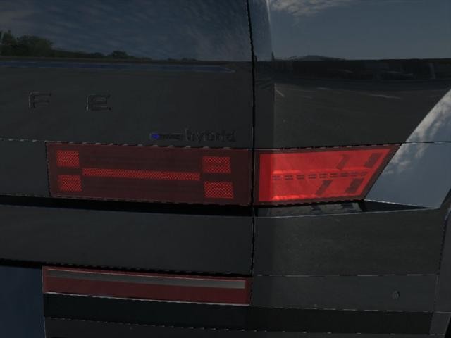 Hyundai Santa Fe Hybrid Vehicle Full-screen Gallery Image 10