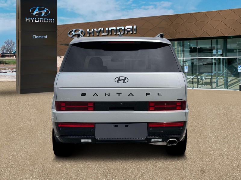 Hyundai Santa Fe Vehicle Full-screen Gallery Image 6