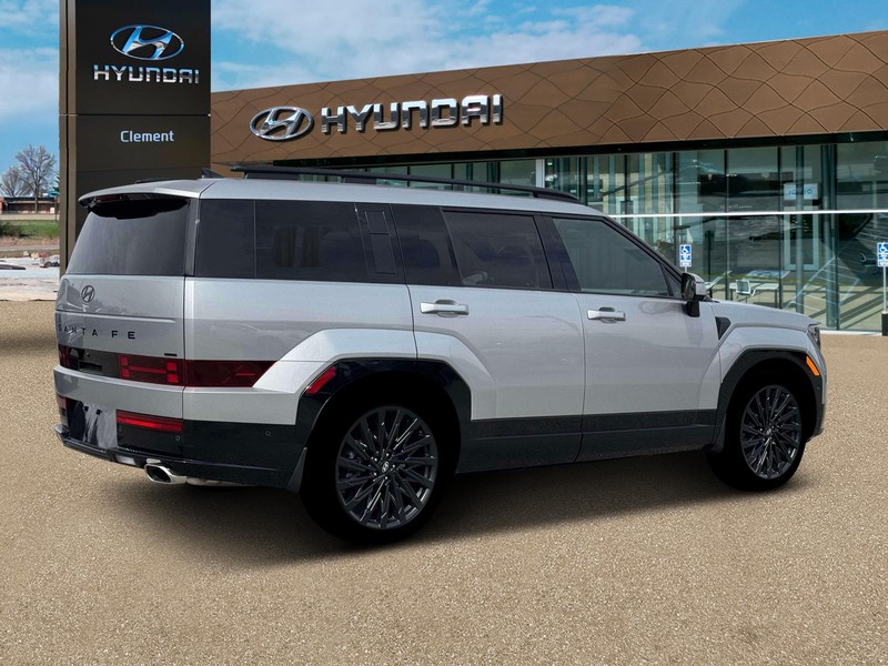 Hyundai Santa Fe Vehicle Full-screen Gallery Image 8