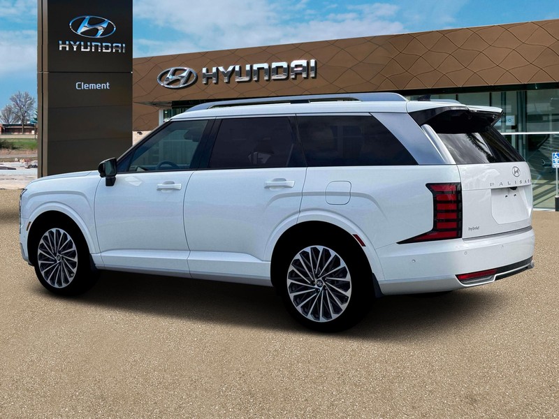 Hyundai Palisade Hybrid Vehicle Full-screen Gallery Image 4