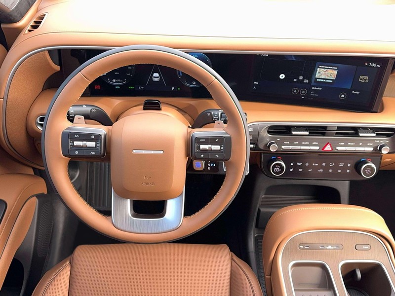 Hyundai Palisade Hybrid Vehicle Full-screen Gallery Image 17