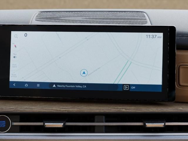 Hyundai Santa Fe Vehicle Full-screen Gallery Image 13