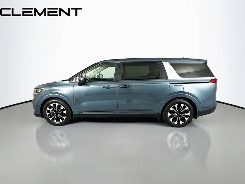 Kia Carnival Vehicle Image 06