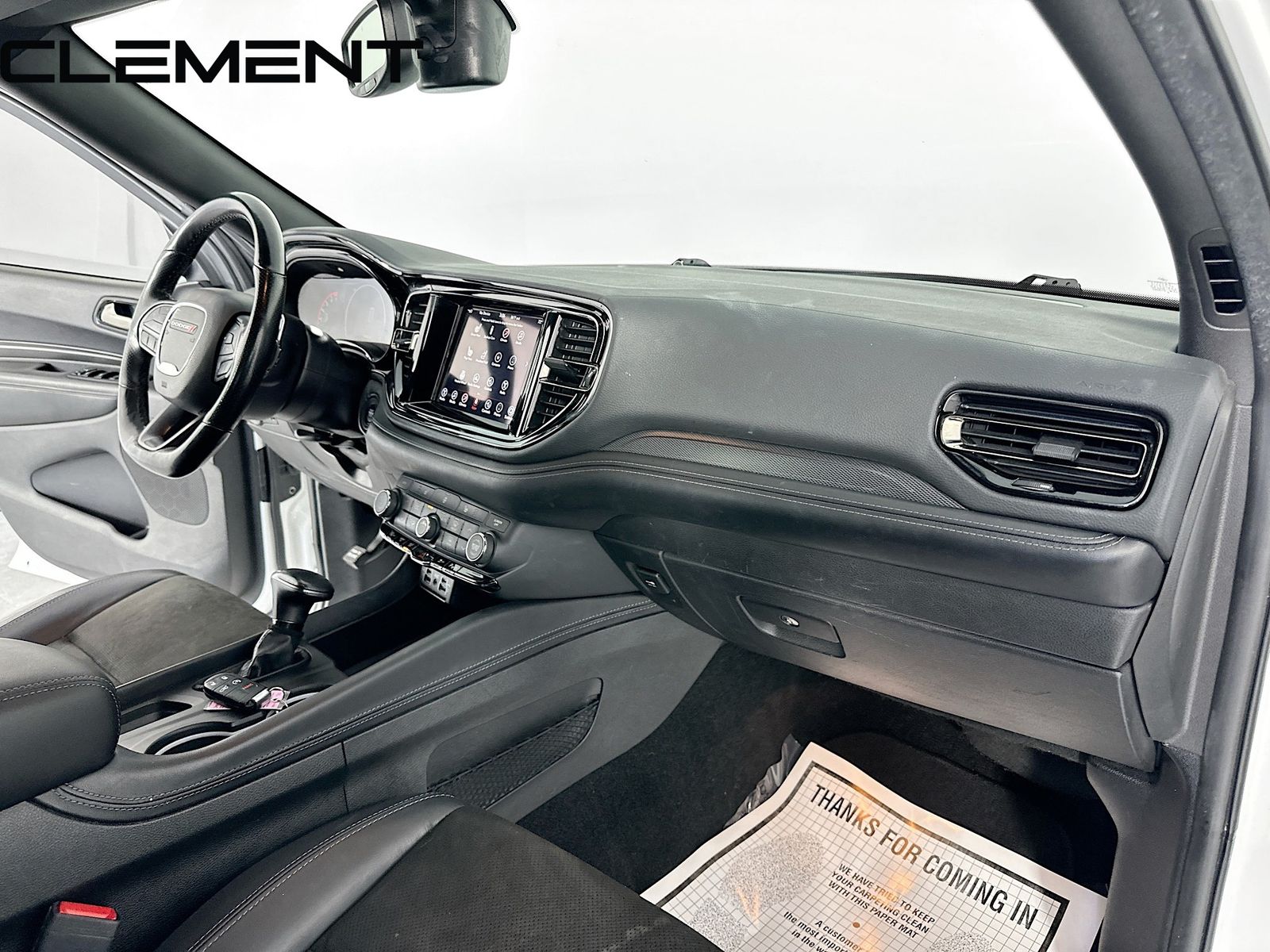Dodge Durango Vehicle Full-screen Gallery Image 36