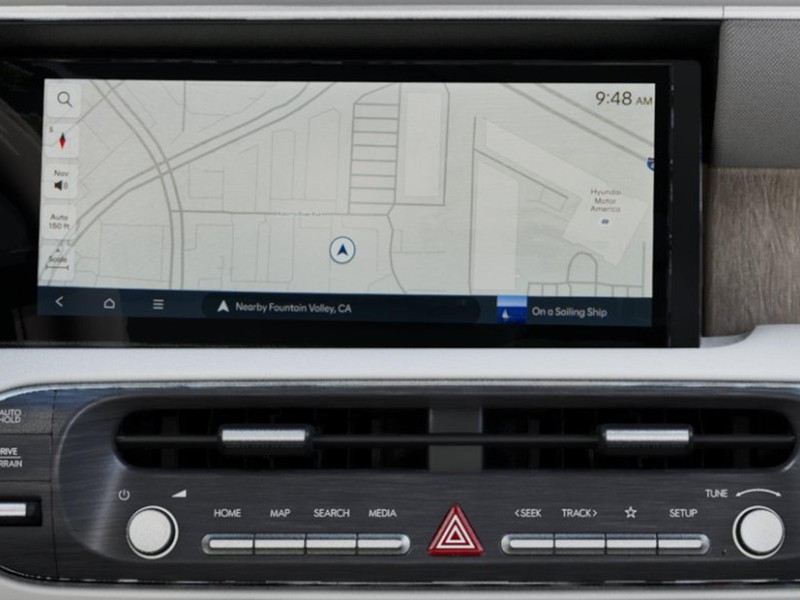 Hyundai Palisade Hybrid Vehicle Full-screen Gallery Image 15