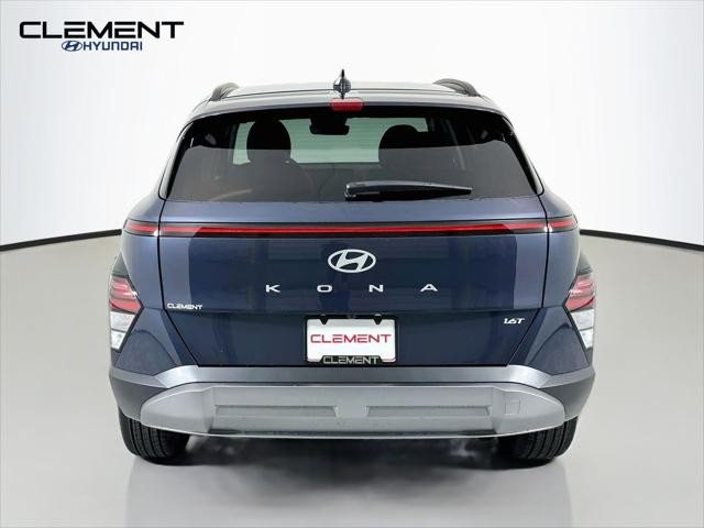 Hyundai Kona Vehicle Full-screen Gallery Image 7