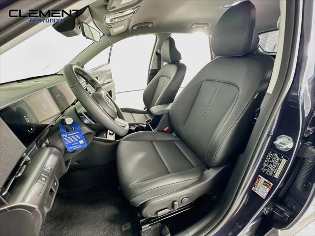Hyundai Kona Vehicle Full-screen Gallery Image 25