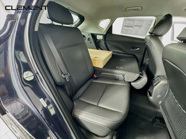 Hyundai Kona Vehicle Full-screen Gallery Image 27