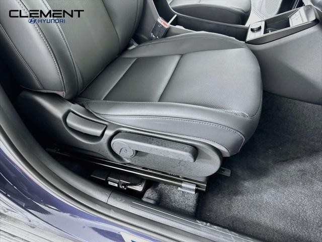 Hyundai Kona Vehicle Full-screen Gallery Image 28
