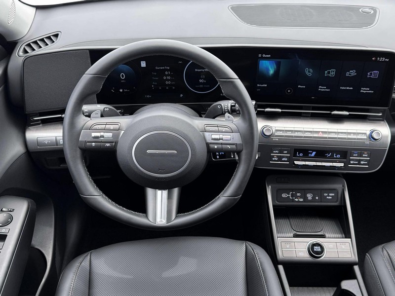 Hyundai Kona Vehicle Full-screen Gallery Image 17