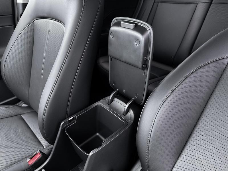 Hyundai Kona Vehicle Full-screen Gallery Image 19