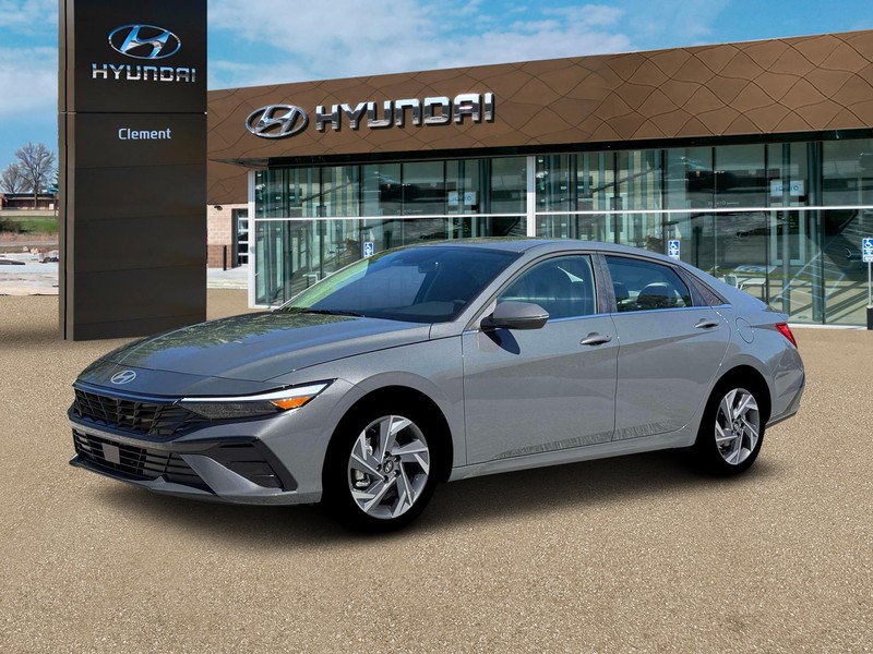 Hyundai Elantra Vehicle Full-screen Gallery Image 2