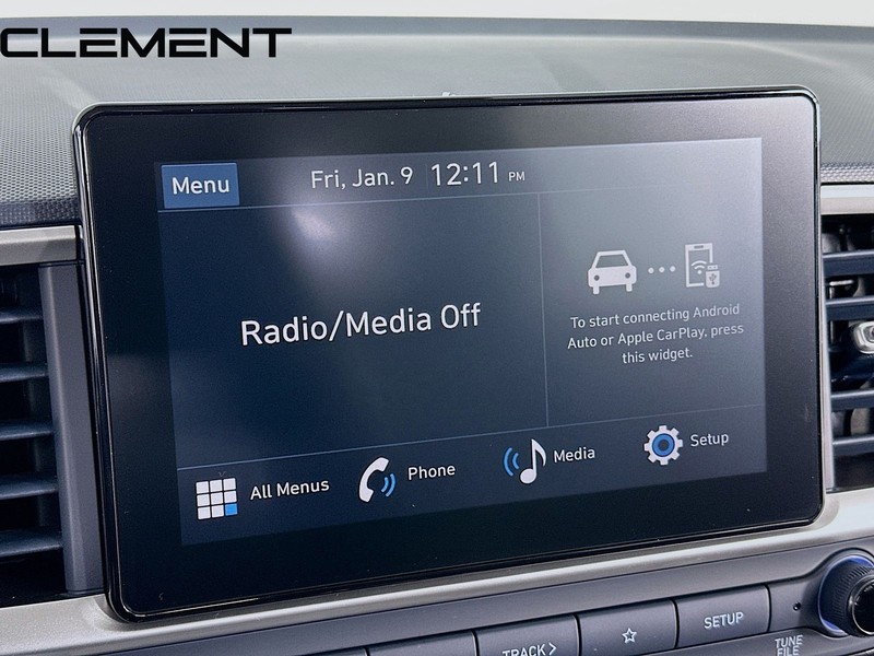 Hyundai Venue Vehicle Full-screen Gallery Image 19