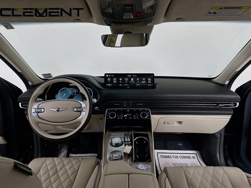 Genesis GV80 Vehicle Full-screen Gallery Image 12