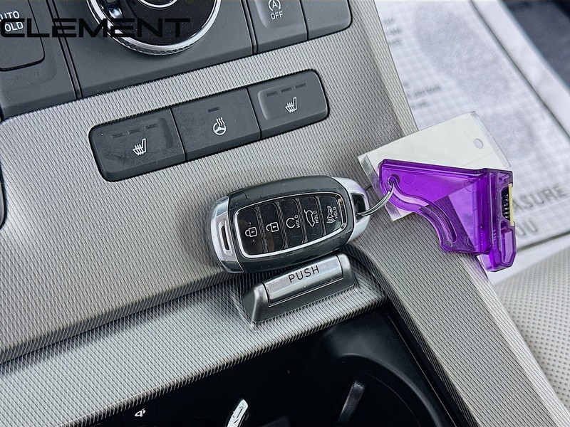 Hyundai Palisade Vehicle Full-screen Gallery Image 24