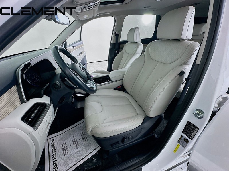 Hyundai Palisade Vehicle Full-screen Gallery Image 30