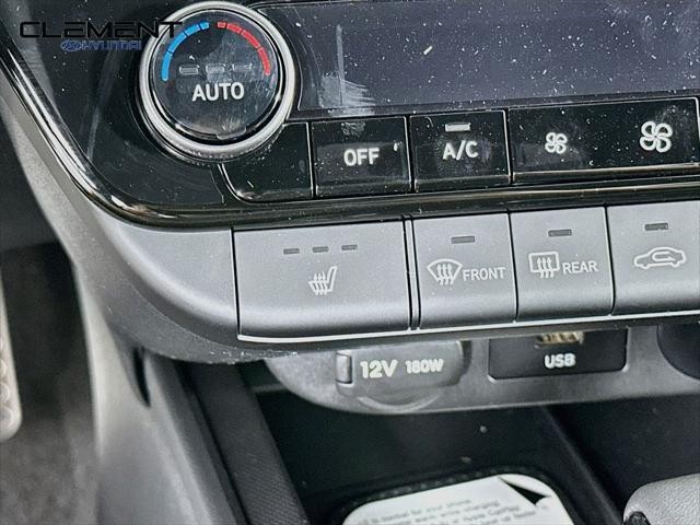 Hyundai Elantra Vehicle Image 20