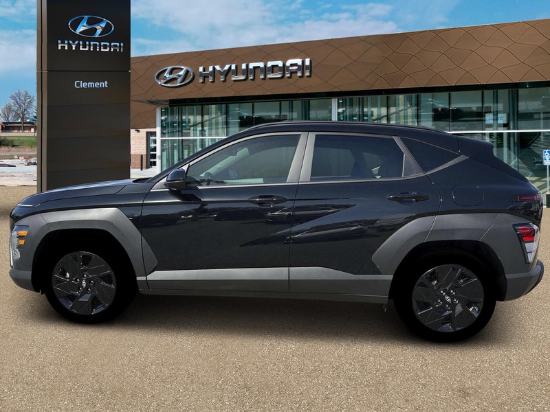 Hyundai Kona Vehicle Full-screen Gallery Image 3