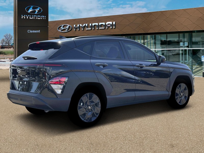 Hyundai Kona Vehicle Full-screen Gallery Image 8