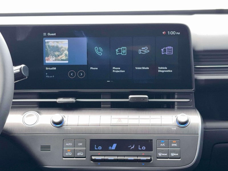 Hyundai Kona Vehicle Full-screen Gallery Image 19