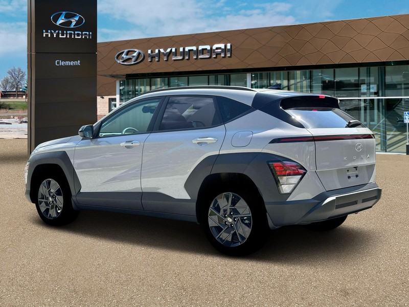 Hyundai Kona Vehicle Full-screen Gallery Image 4