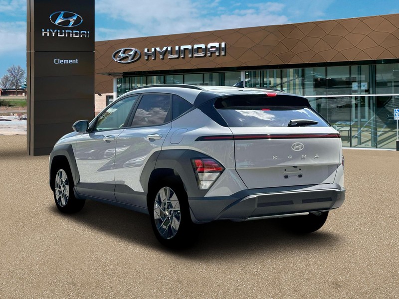 Hyundai Kona Vehicle Full-screen Gallery Image 5
