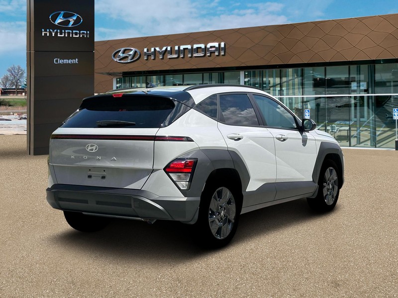 Hyundai Kona Vehicle Full-screen Gallery Image 7