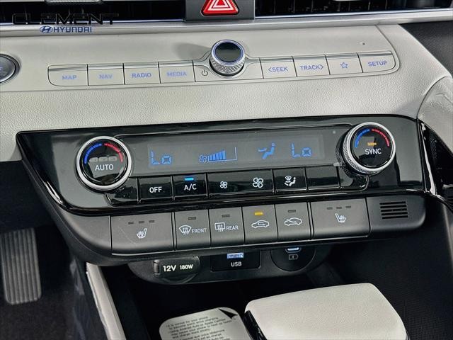 Hyundai Elantra Vehicle Full-screen Gallery Image 19