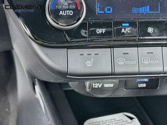 Hyundai Elantra Vehicle Full-screen Gallery Image 20