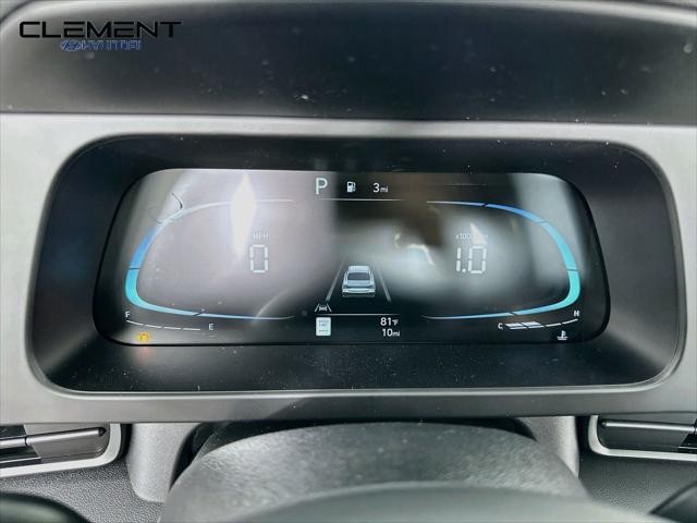 Hyundai Elantra Vehicle Full-screen Gallery Image 16