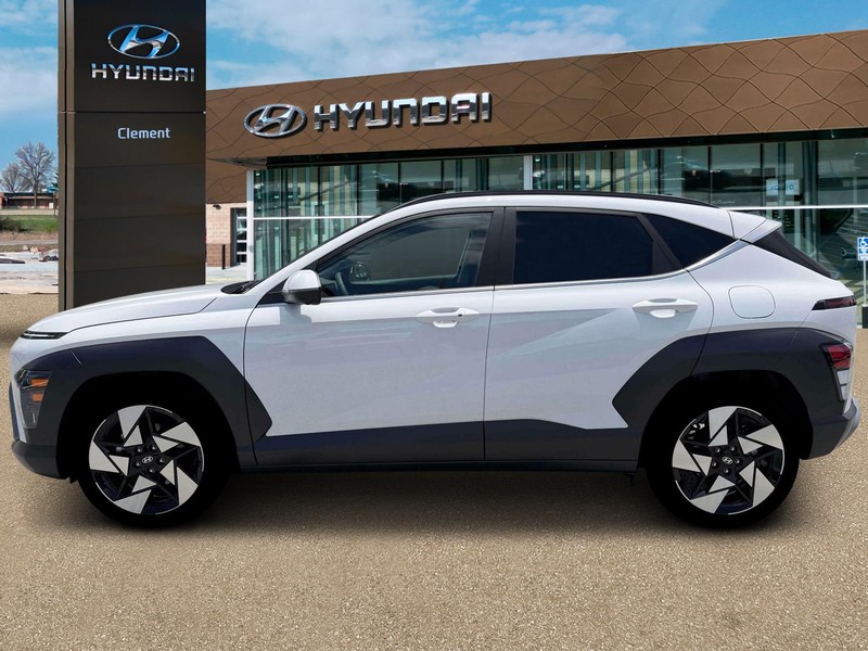 Hyundai Kona Vehicle Full-screen Gallery Image 3