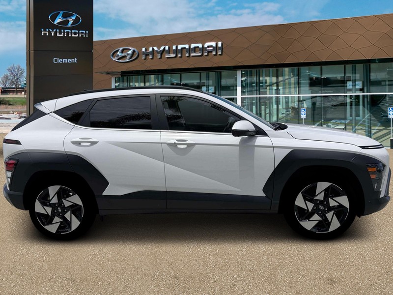 Hyundai Kona Vehicle Full-screen Gallery Image 9