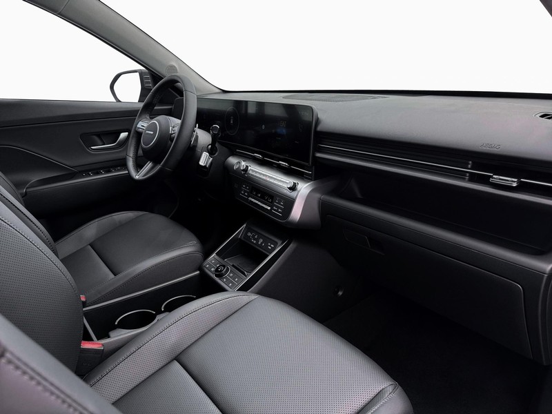 Hyundai Kona Vehicle Full-screen Gallery Image 15