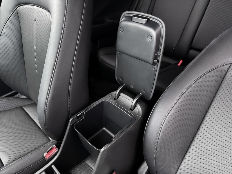 Hyundai Kona Vehicle Full-screen Gallery Image 19