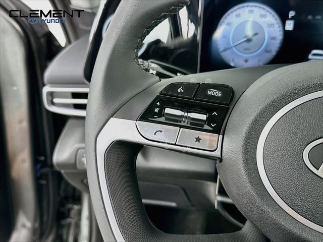 Hyundai Elantra Vehicle Full-screen Gallery Image 14